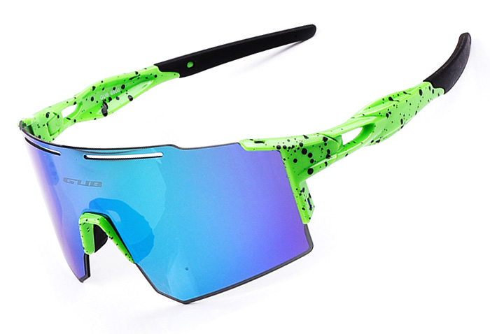 GUB 6900 �T�����R